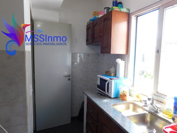 SE VENDE DEPARTAMENTO DE 2 DORMITORIOS Y COCHERA EN AV BELGRANO Y 20 DE FEBRERO