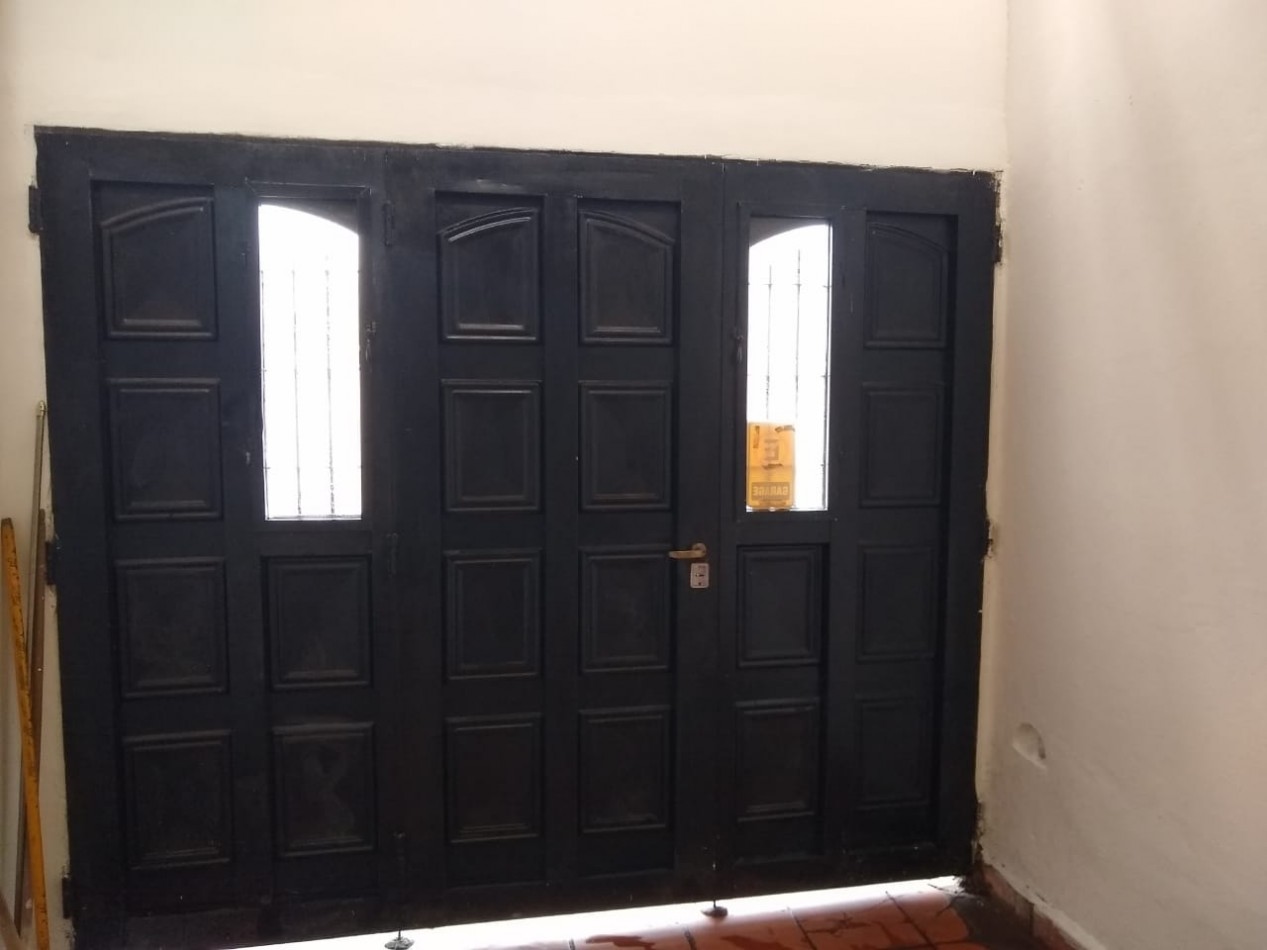 CASA EN VENTA MACROCENTRO MUY BUENA UBICACION