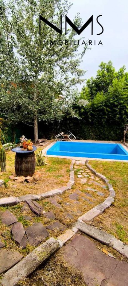 SE ALQUILA CASA CAMPESTRE DE DOS HABITACIONES Y PILETA - DOS PLANTAS - LA PEDRERA