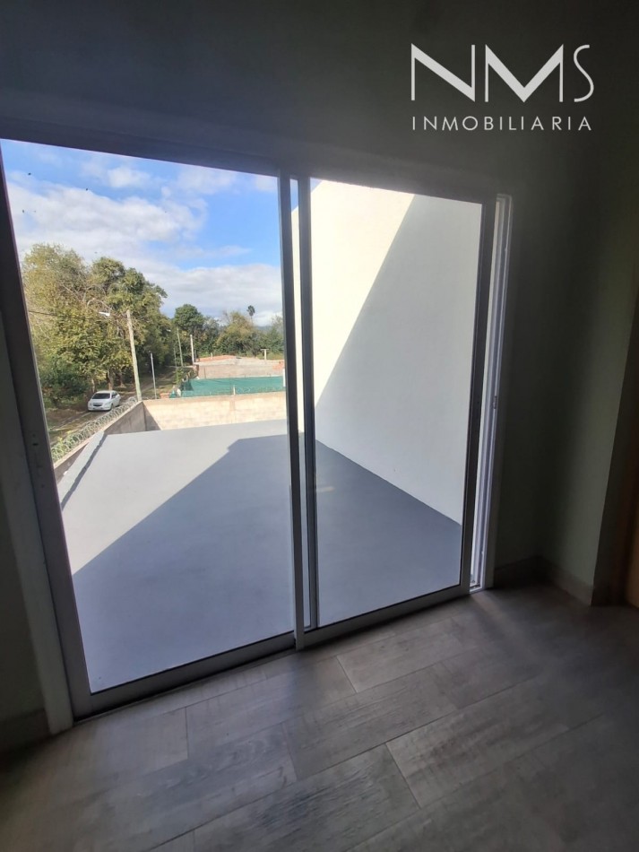 EN VENTA Casa de 2 plantas c/ pileta en Cerrillos