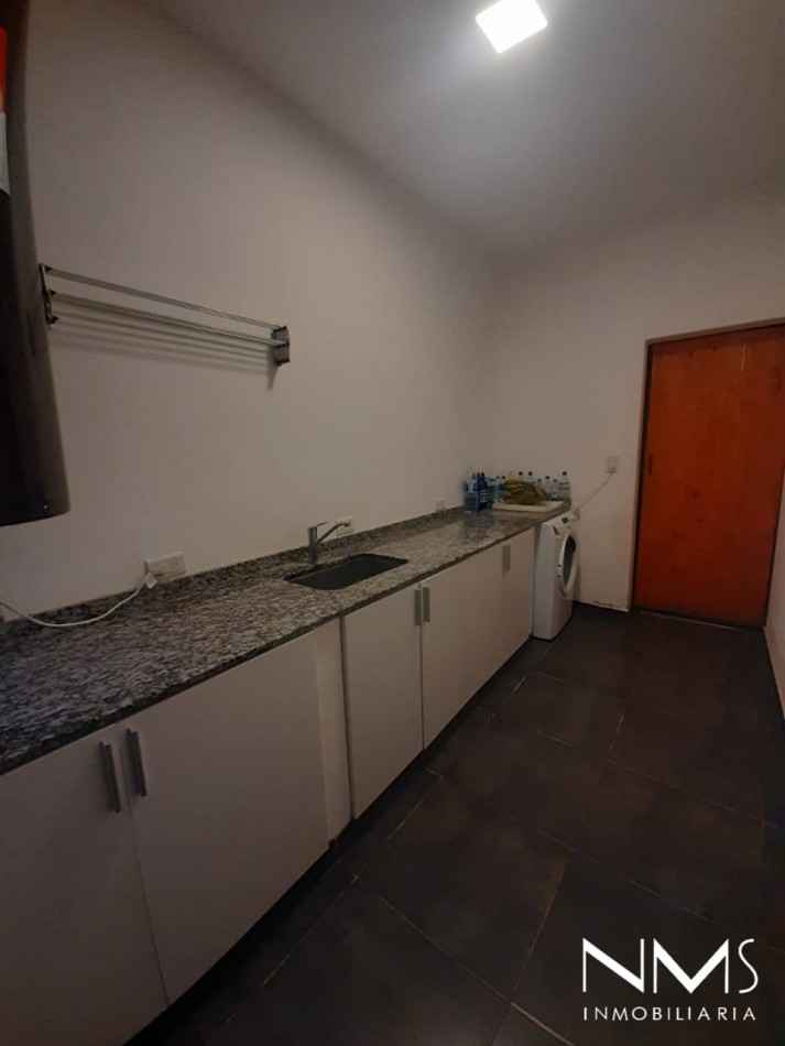 EN VENTA Casa con Increible Vista en La Mision, Vaqueros