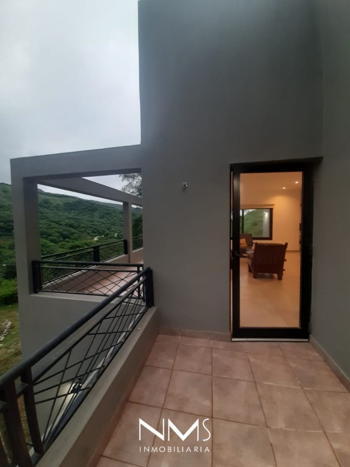 EN VENTA Casa con Increible Vista en La Mision, Vaqueros