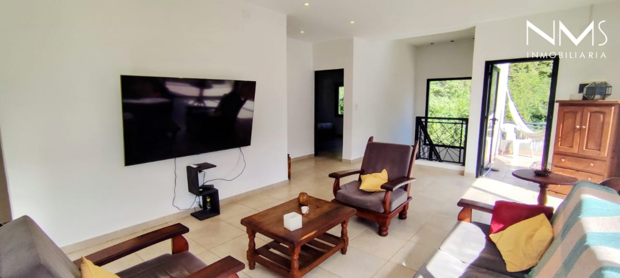 EN VENTA Casa con Increible Vista en La Mision, Vaqueros