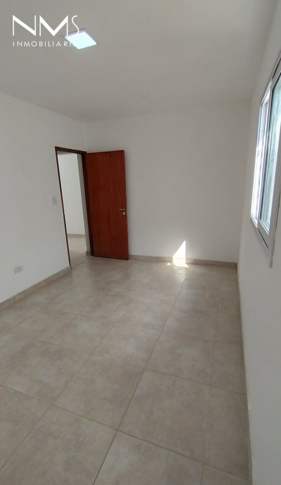 VENTA CASA EN ZONA SUR - VIA AURELIA - EXCELENTE OPORTUNIDAD