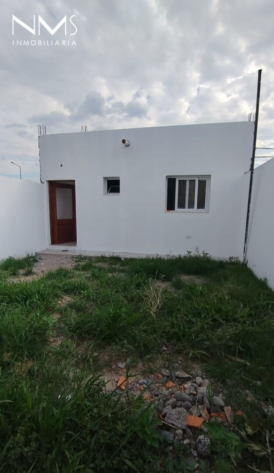 VENTA CASA EN ZONA SUR - VIA AURELIA - EXCELENTE OPORTUNIDAD
