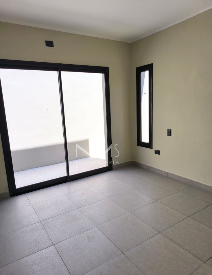 VENTA CASA EN VIA AURELIA (Zona Sur)