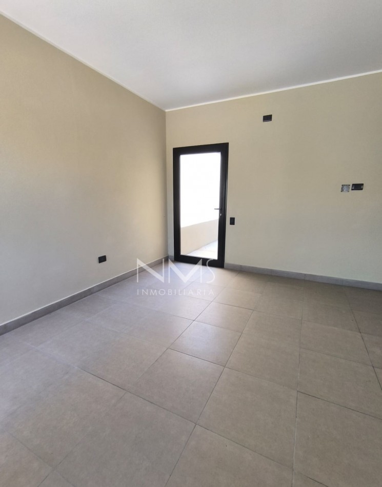 VENTA CASA EN VIA AURELIA (Zona Sur)