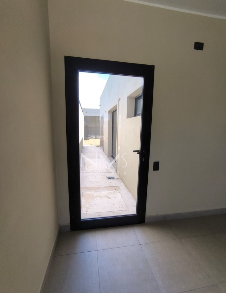 VENTA CASA EN VIA AURELIA (Zona Sur)