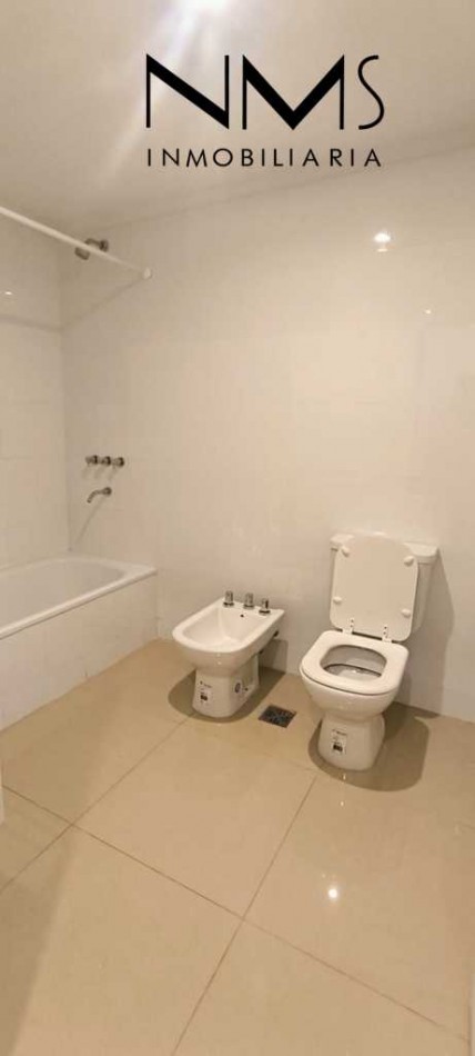 SE ALQUILA MONOAMBIENTE AMOBLADO - EDIFICIO BAMBU  - AV. BELGRANO ESQ PEDERNERA - $450.000