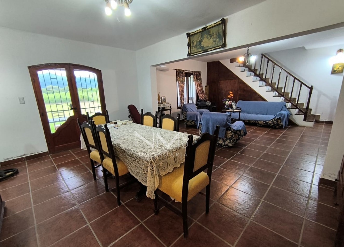 VENTA - IMPORTANTE CASA DE CAMPO EN RUTA 26