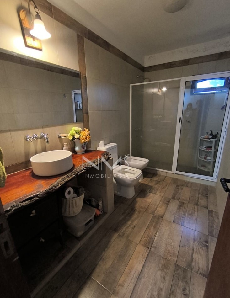VENTA - IMPORTANTE CASA DE CAMPO EN RUTA 26