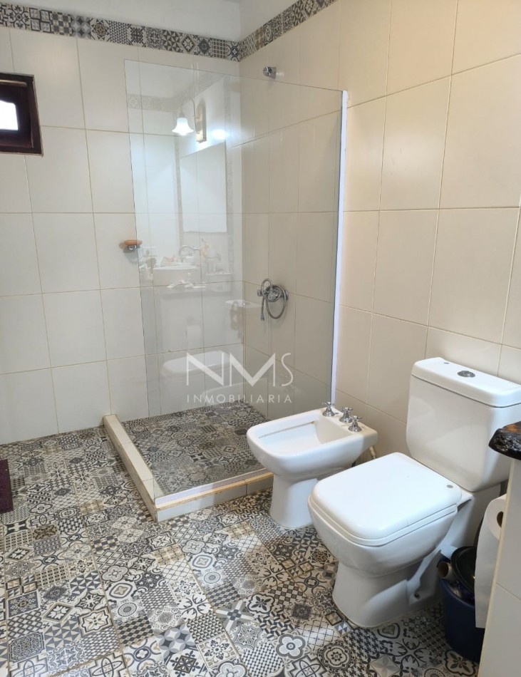 VENTA - IMPORTANTE CASA DE CAMPO EN RUTA 26