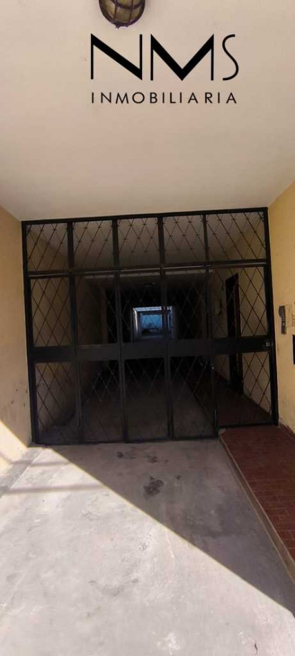 SE ALQUILA DEPARTAMENTO DE DOS PLANTAS - 2 HAB - ALVARADO AL 1.800