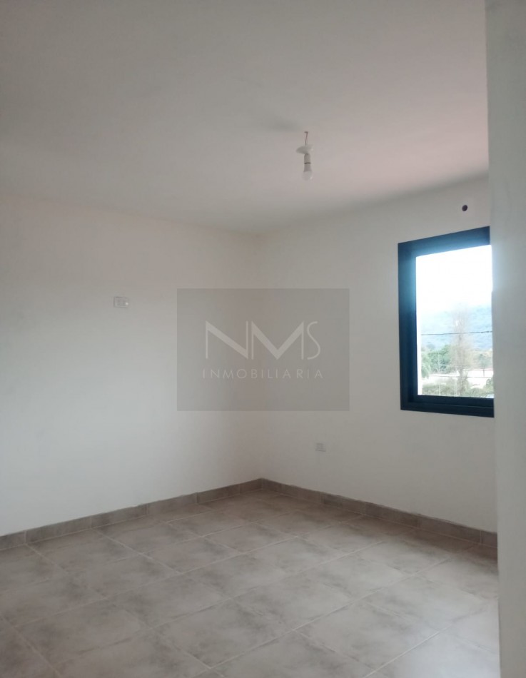VENTA EXCEPCIONAL EN VAQUEROS - CASA DE 4 DORMITORIOS Y PISCINA