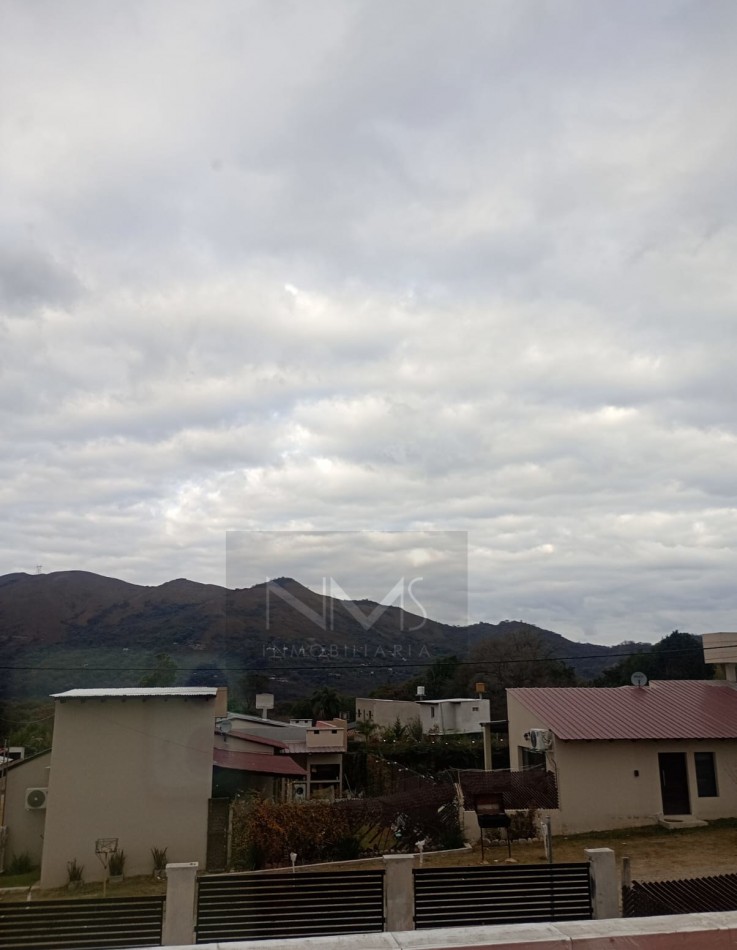 VENTA EXCEPCIONAL EN VAQUEROS - CASA DE 4 DORMITORIOS Y PISCINA