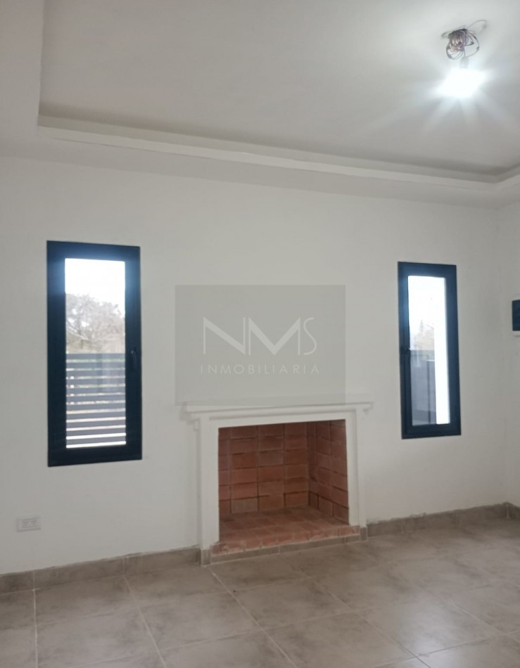 VENTA EXCEPCIONAL EN VAQUEROS - CASA DE 4 DORMITORIOS Y PISCINA