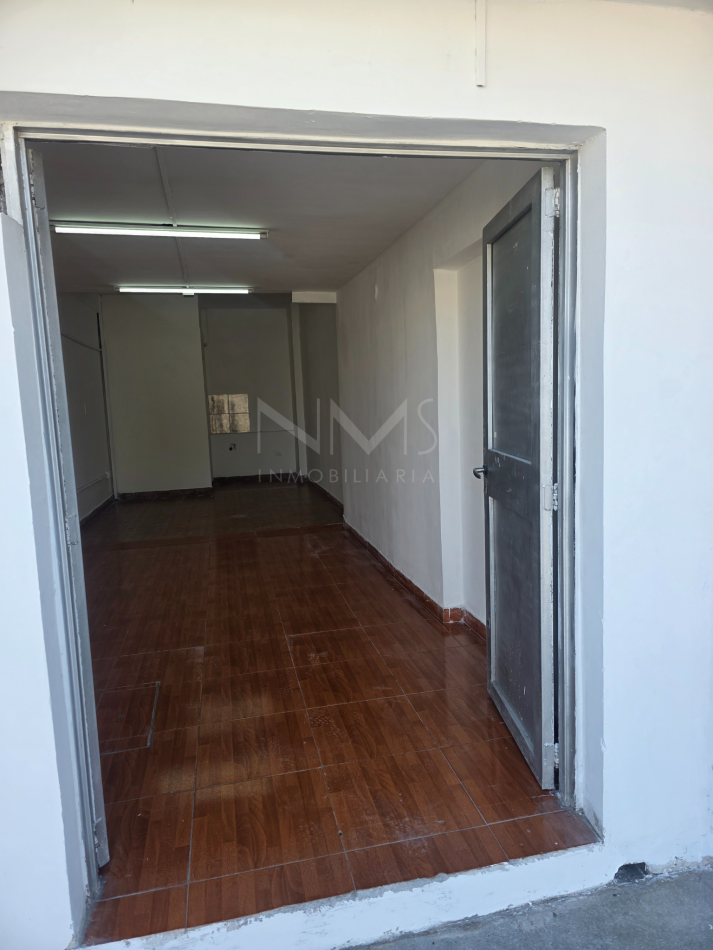 ALQUILER-LOCAL COMERCIAL B° EL TRIBUNO 