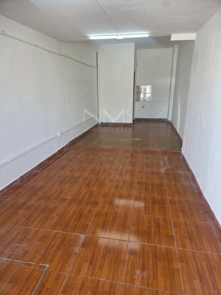 ALQUILER-LOCAL COMERCIAL B° EL TRIBUNO 