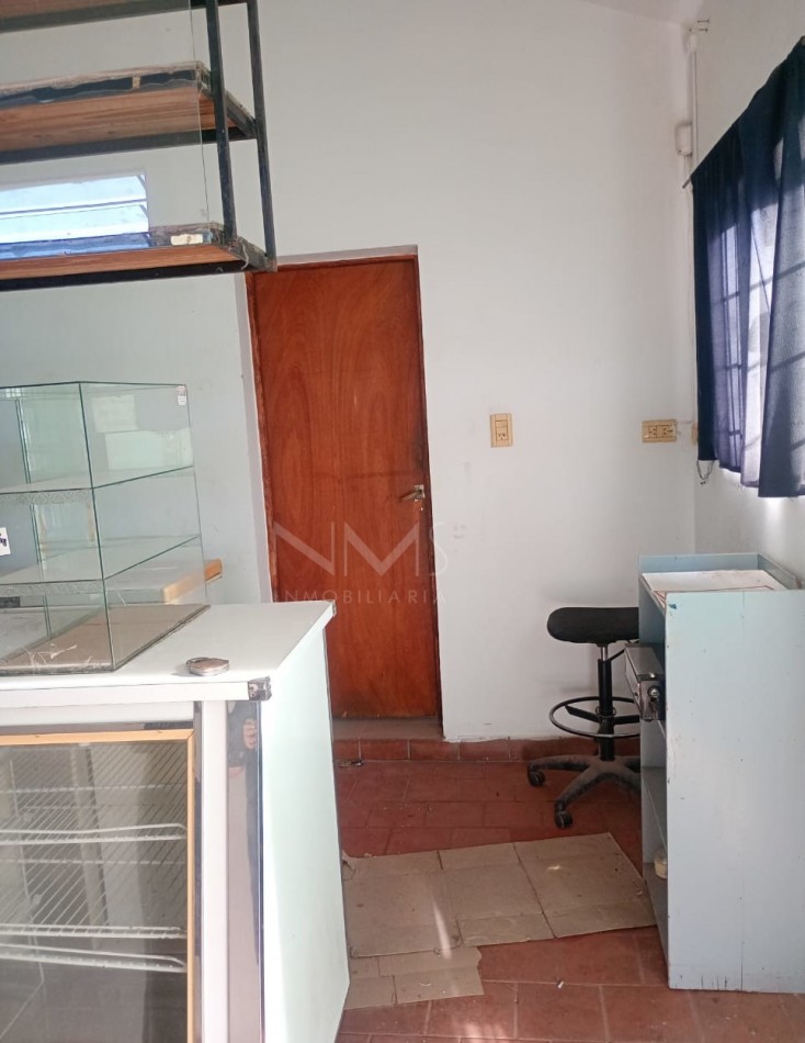 ALQUILER DE  LOCAL COMERCIAL - BARRIO DOCENTE SUR 