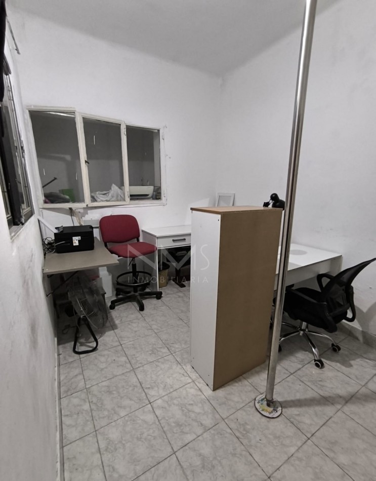VENTA - CASA CUATRO DORMITORIOS - B° HERNANDO DE LERMA