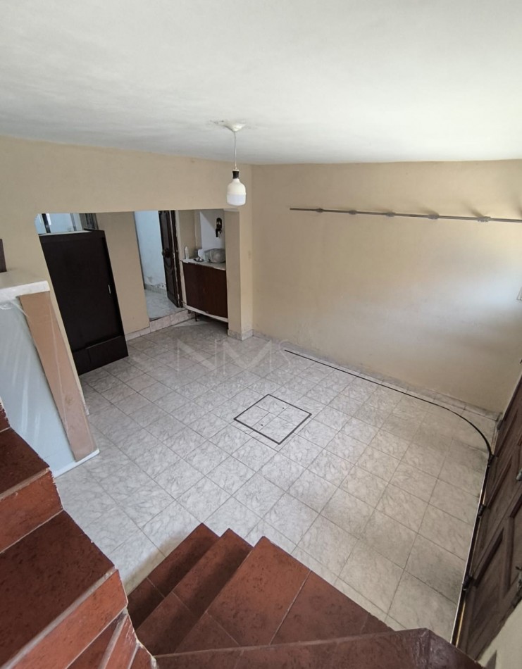 VENTA - CASA CUATRO DORMITORIOS - B° HERNANDO DE LERMA