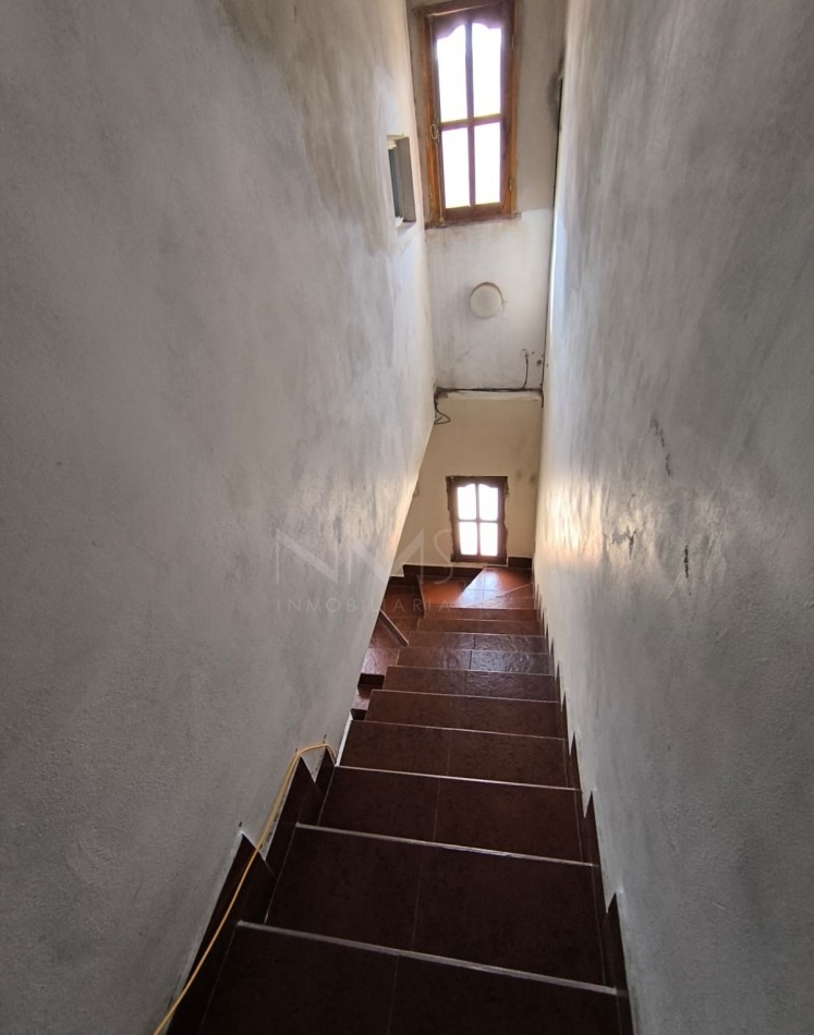 VENTA - CASA CUATRO DORMITORIOS - B° HERNANDO DE LERMA