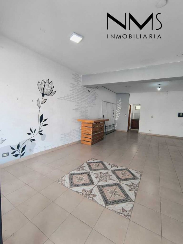 SE ALQUILA LOCAL COMERCIAL - AYACUCHO AL 500 