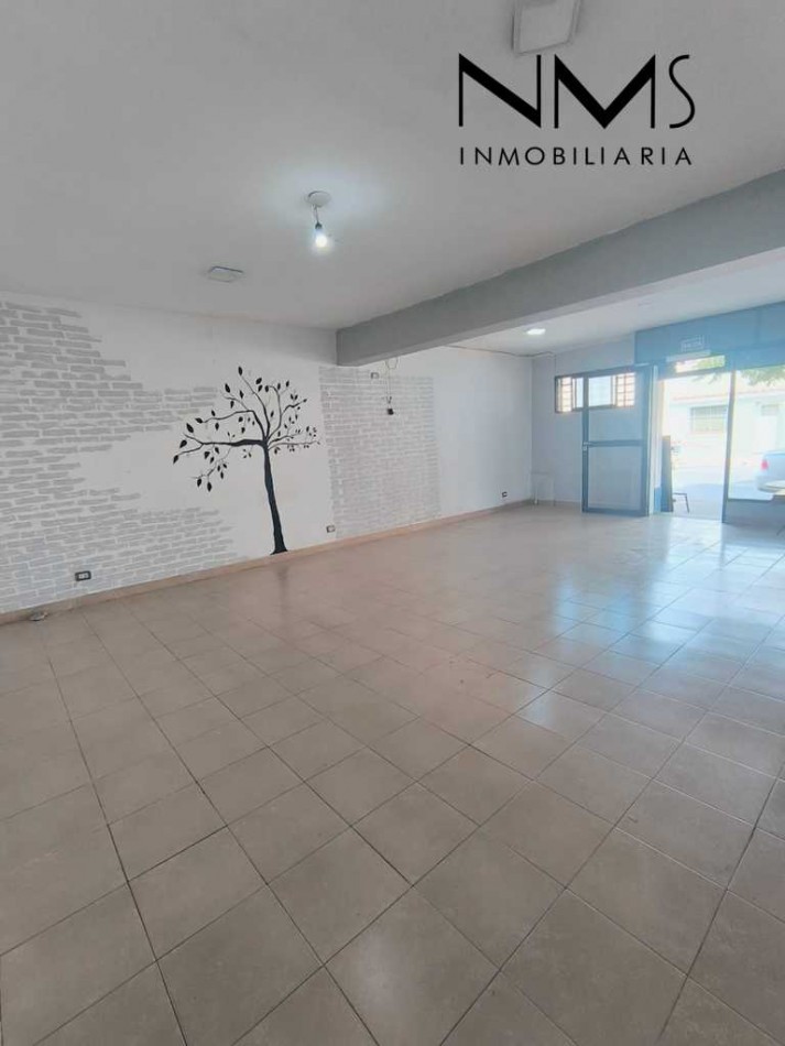 SE ALQUILA LOCAL COMERCIAL - AYACUCHO AL 500 