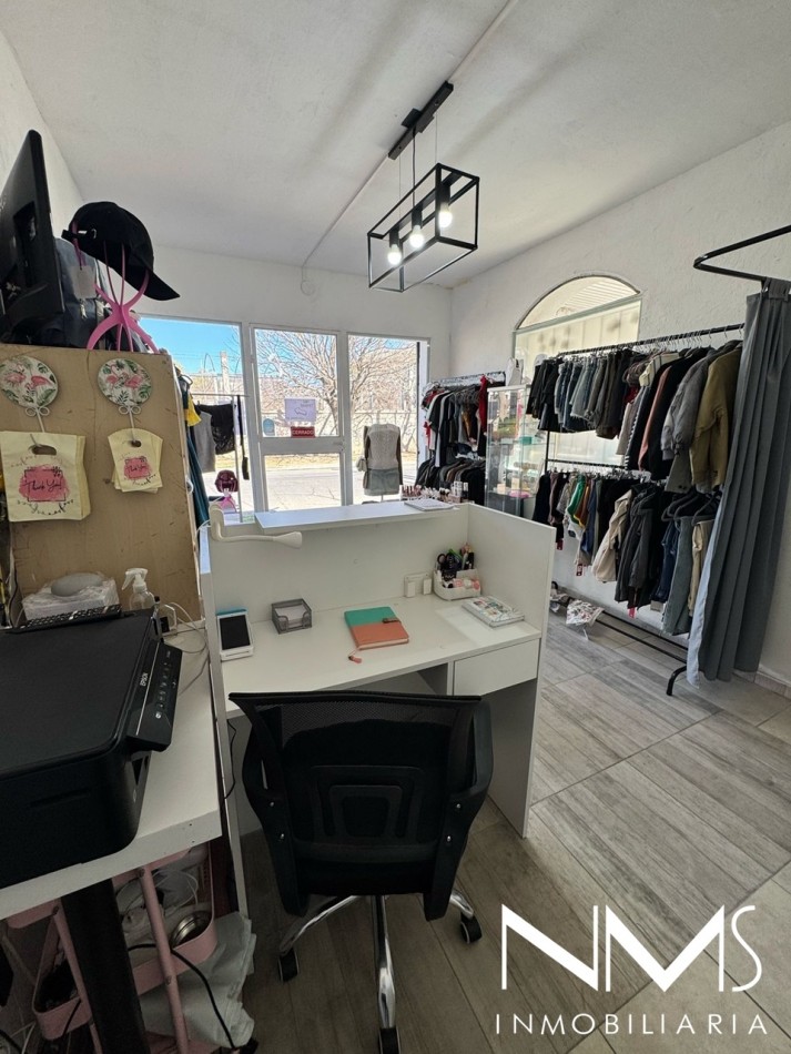 VENTA CASA EN TRES CERRITOS , CON LOCAL COMERCIAL (Los Manzanos esquina Los Pinos)