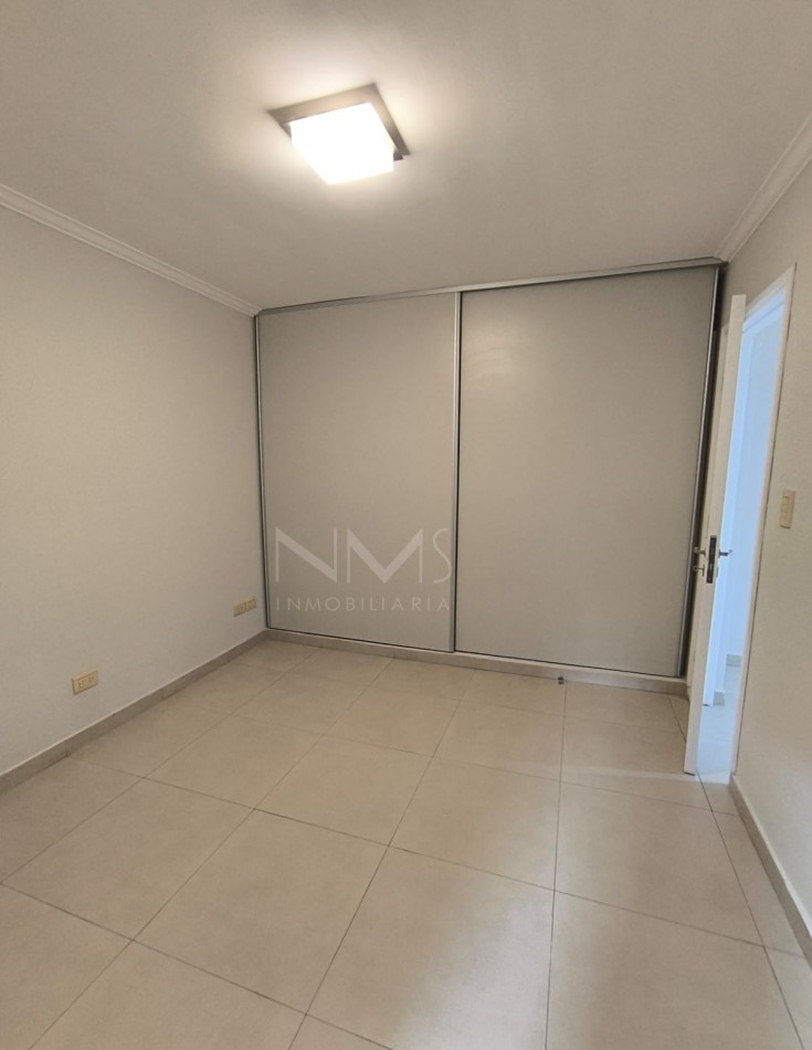 ALQUILER DE DEPARTAMENTO 1 DORMITORIO C/COCHERA - CENTRO