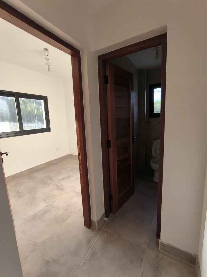 VENTA EN VAQUEROS - CASA DE 4 DORMITORIOS A ESTRENAR