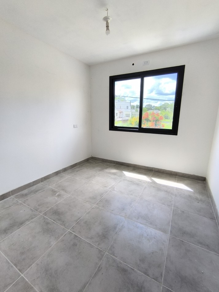 VENTA EN VAQUEROS - CASA DE 4 DORMITORIOS A ESTRENAR