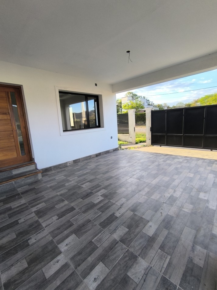 VENTA EN VAQUEROS - CASA DE 4 DORMITORIOS A ESTRENAR