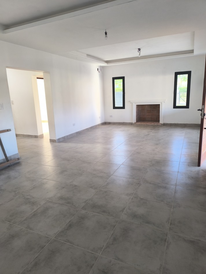 VENTA EN VAQUEROS - CASA DE 4 DORMITORIOS A ESTRENAR