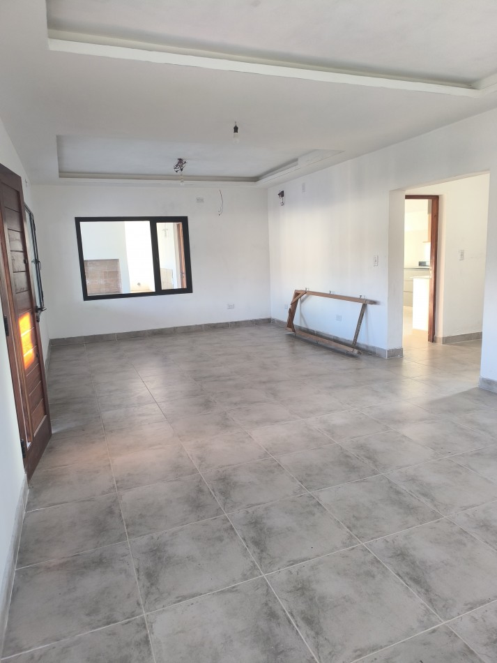 VENTA EN VAQUEROS - CASA DE 4 DORMITORIOS A ESTRENAR