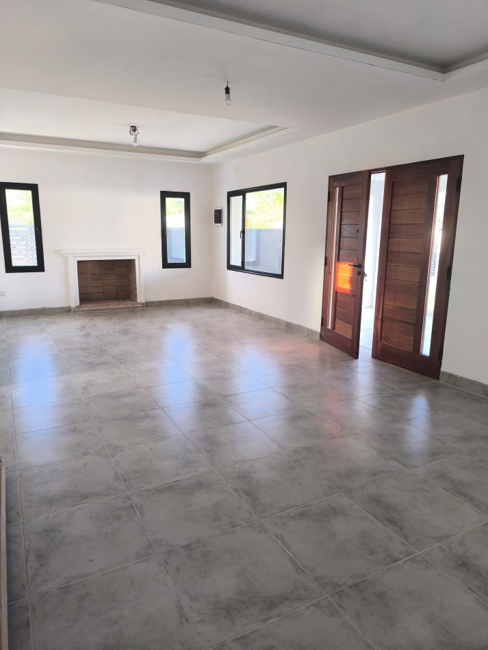 VENTA EN VAQUEROS - CASA DE 4 DORMITORIOS A ESTRENAR