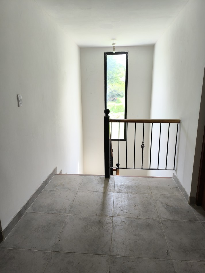 VENTA EN VAQUEROS - CASA DE 4 DORMITORIOS A ESTRENAR