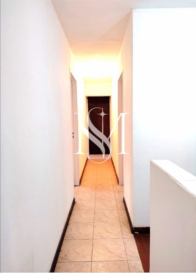 SE VENDE DEPARTAMENTO - 4 HABITACIONES CON COCHERA CERRADA - PARQUE LA VEGA