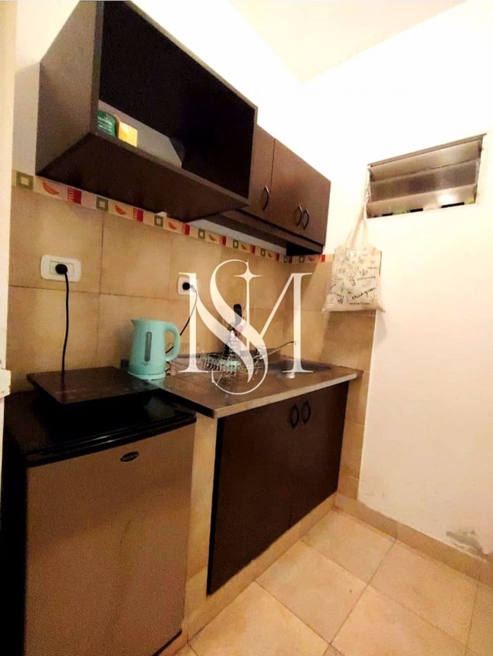 SE ALQUILA MONOAMBIENTE AMOBLADO - P/ OFICINA - CONSULTORIO - SALON DE ESTETICA - LOCAL COMERCIAL - BOLIVAR AL 300 