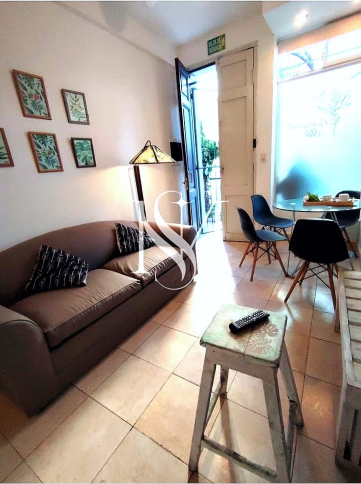 SE ALQUILA MONOAMBIENTE AMOBLADO - P/ OFICINA - CONSULTORIO - SALON DE ESTETICA - LOCAL COMERCIAL - BOLIVAR AL 300 