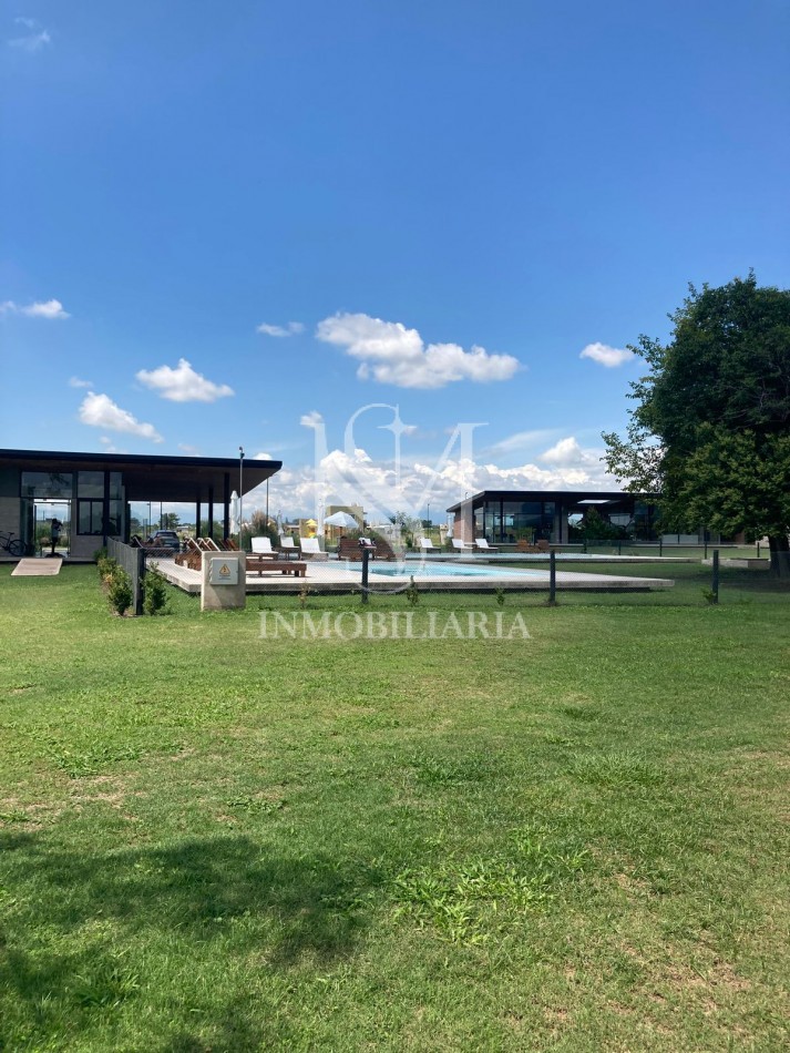 VENTA: Terreno en entrada del barrio La Verbena 
