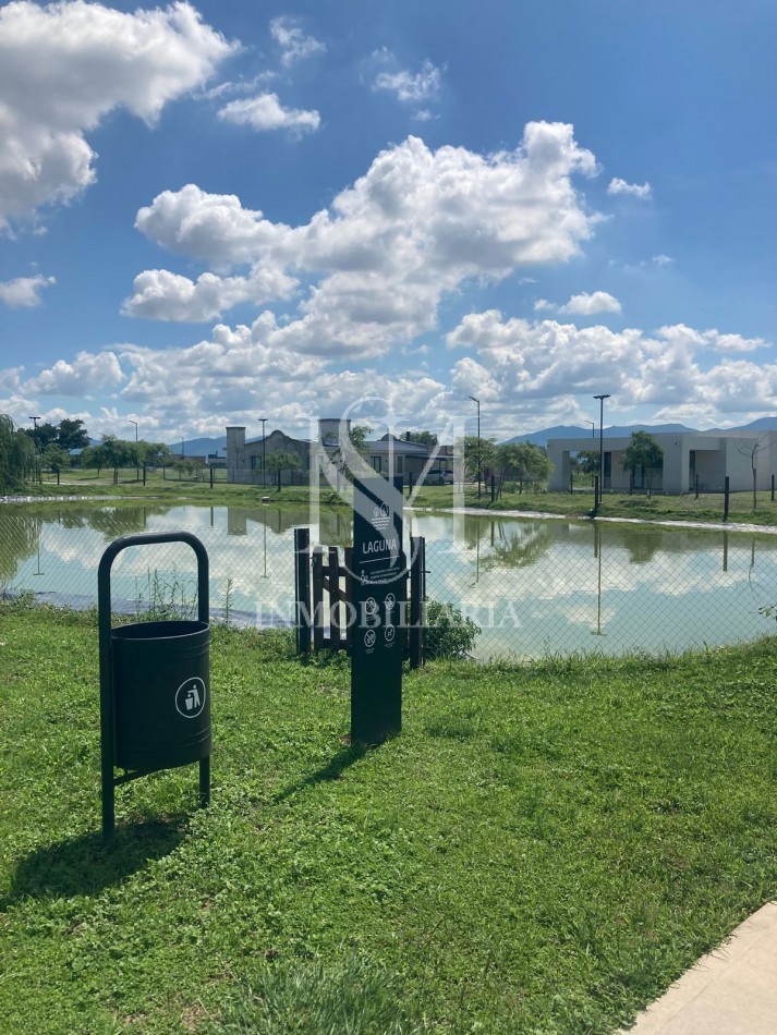 VENTA: Terreno en barrio privado  "La Verbena"